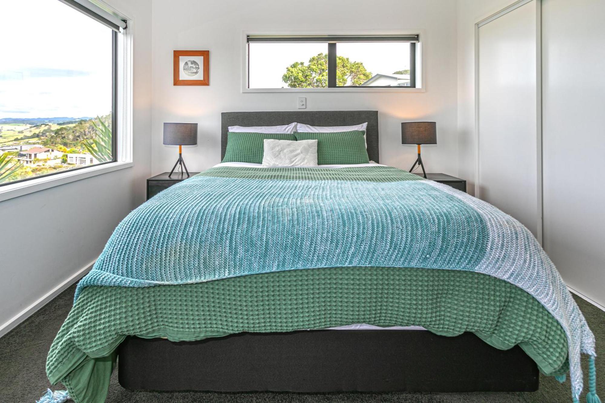 Cathedral Cove And Sunrise Apartment *